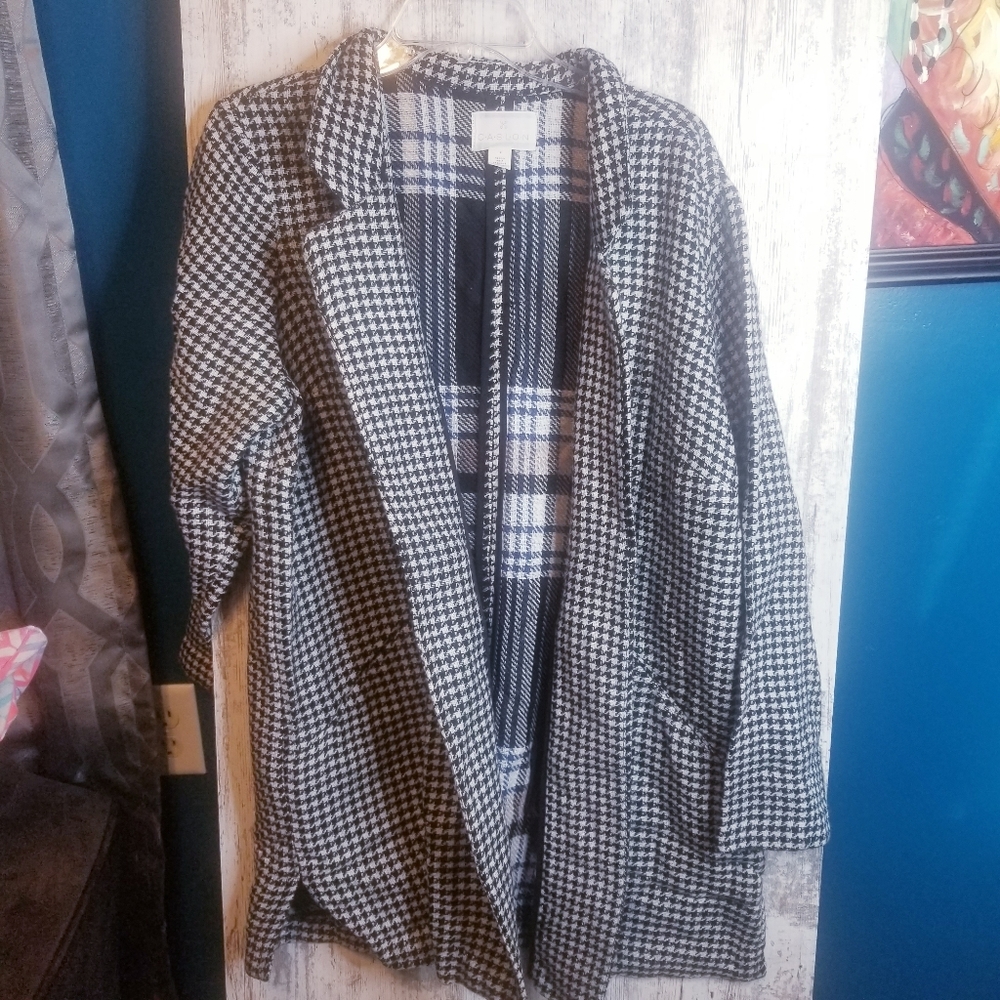 Women's Size 1X Houndstooth Sweater Jacket